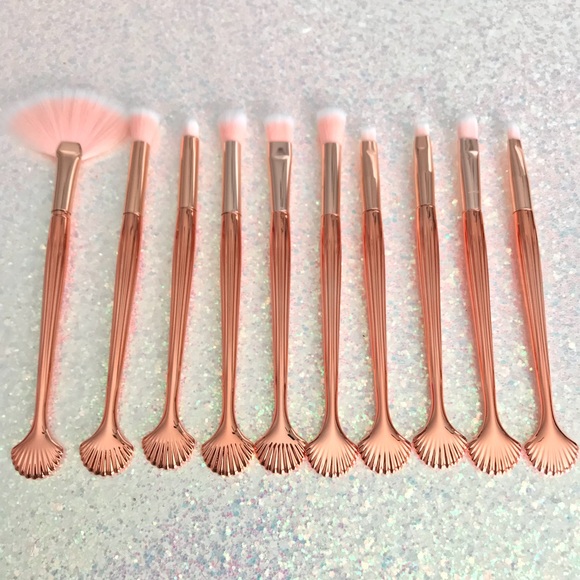 New Mermaid Seashell 10 Piece Makeup Brushes Set - Picture 5 of 5